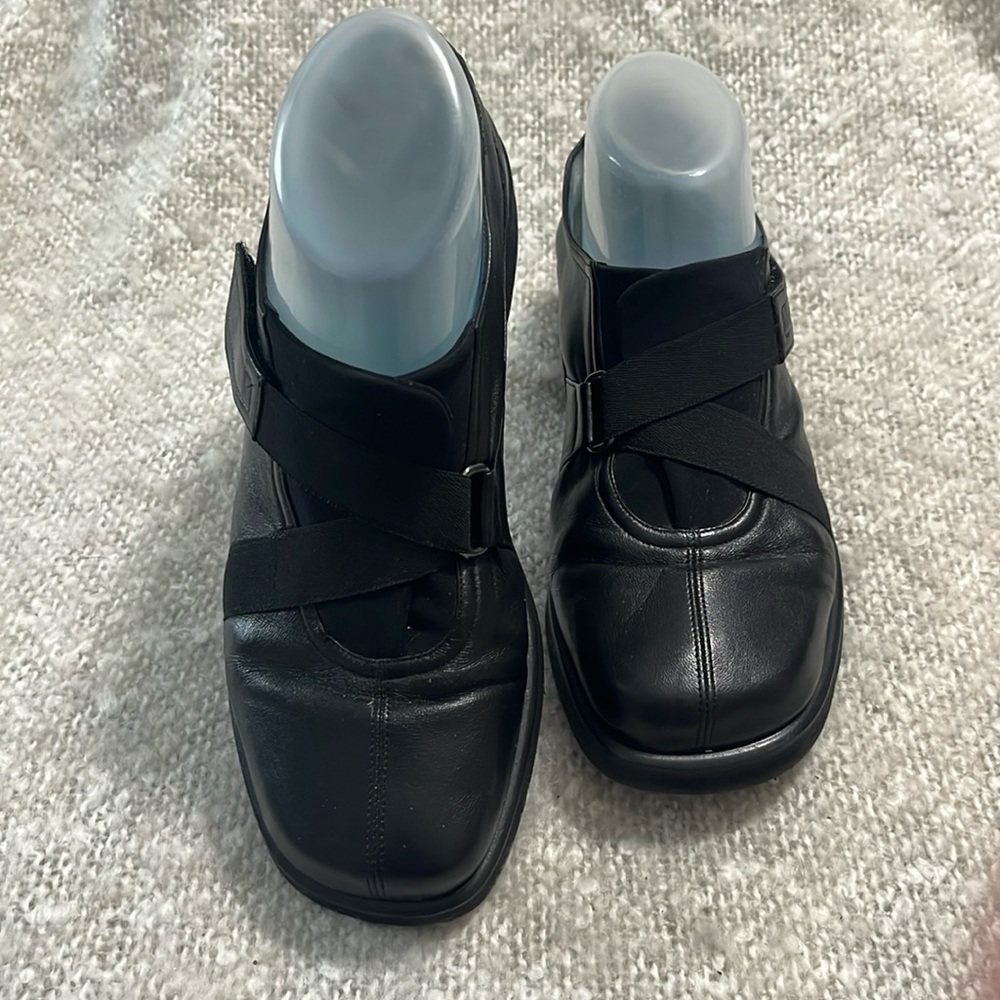 Thierry Rabotin Black Leather Lena‎ Mary Janes Vibram Soles Size 8
